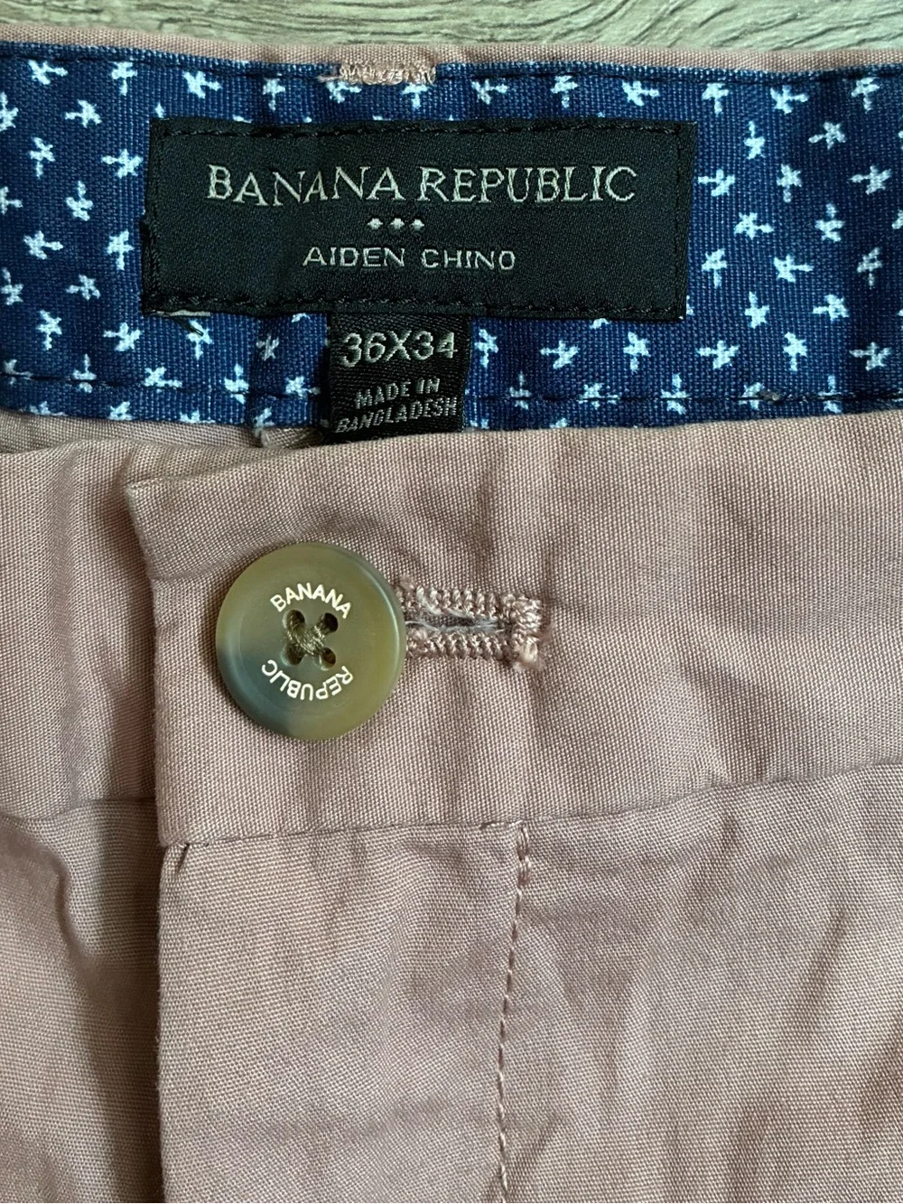 NWT Banana Republic Mens 36x34 Pink Aiden Summer Weight Chino Stretch